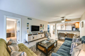 Beachy Marco Island Condo with Resort Amenities!